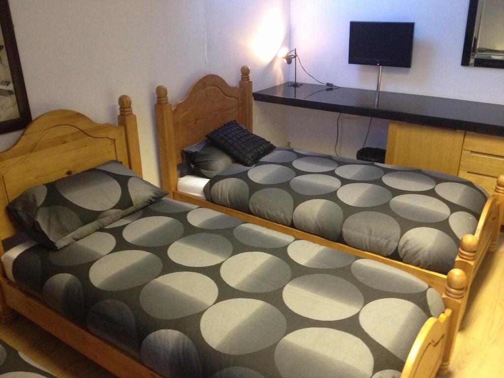 The Kingscliffe Guesthouse แมนเชสเตอร์ ภายนอก รูปภาพ