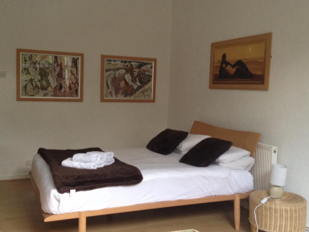 The Kingscliffe Guesthouse แมนเชสเตอร์ ภายนอก รูปภาพ